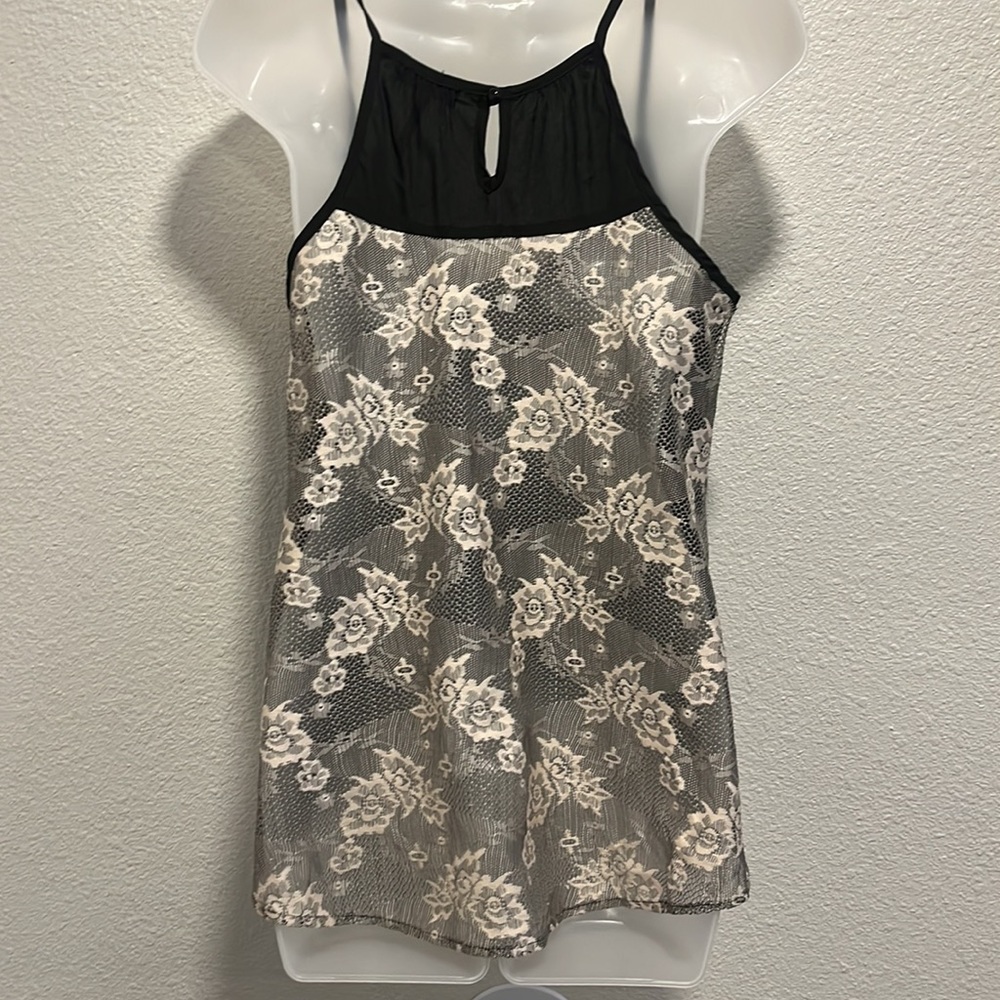 KIRRA Black Top Size S - Picture 2 of 2